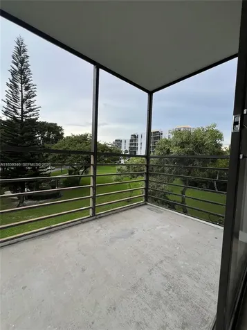 20500 W Country Club Drive Aventura FL 33180