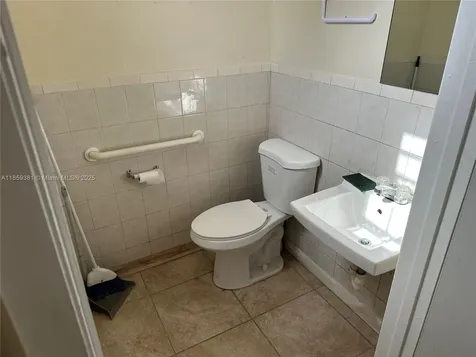 455 SW 17th Avenue Miami FL 33135