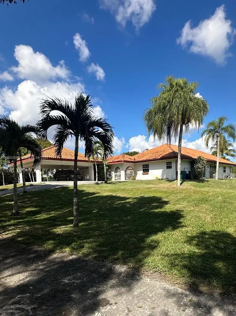 18901 SW 53rd Street Southwest Ranches FL 33332