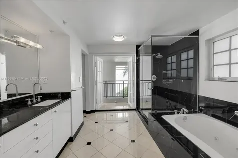 243 Meridian Avenue Miami Beach FL 33139