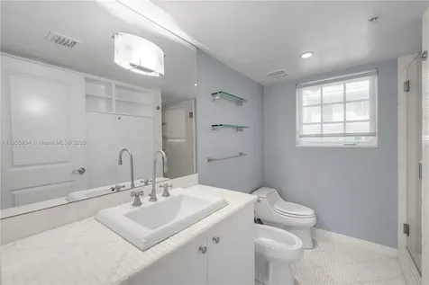 243 Meridian Avenue Miami Beach FL 33139