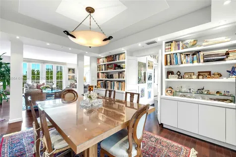 243 Meridian Avenue Miami Beach FL 33139
