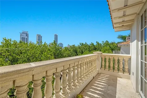 243 Meridian Avenue Miami Beach FL 33139