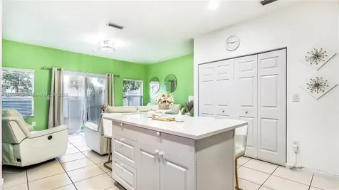 3087 NW 30th Place Oakland Park FL 33311