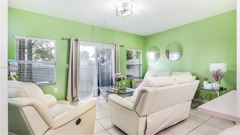 3087 NW 30th Place Oakland Park FL 33311