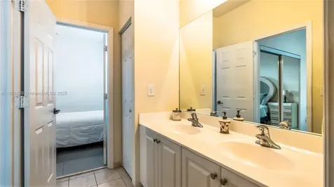 3087 NW 30th Place Oakland Park FL 33311
