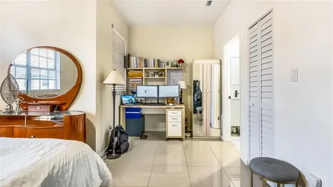 3087 NW 30th Place Oakland Park FL 33311
