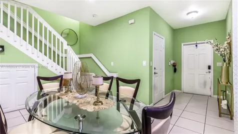 3087 NW 30th Place Oakland Park FL 33311