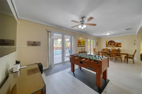 16403 SW 79th Lane Miami FL 33193