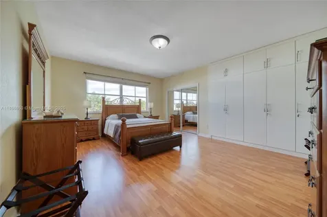 16403 SW 79th Lane Miami FL 33193