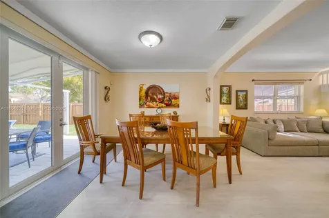 16403 SW 79th Lane Miami FL 33193