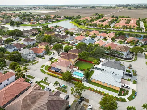 16403 SW 79th Lane Miami FL 33193