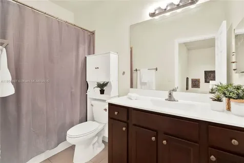 10480 W 33rd Lane Hialeah FL 33018