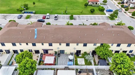 10480 W 33rd Lane Hialeah FL 33018