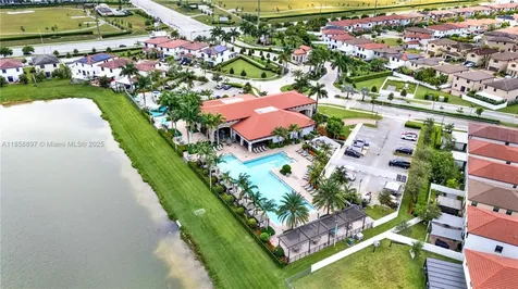 10480 W 33rd Lane Hialeah FL 33018