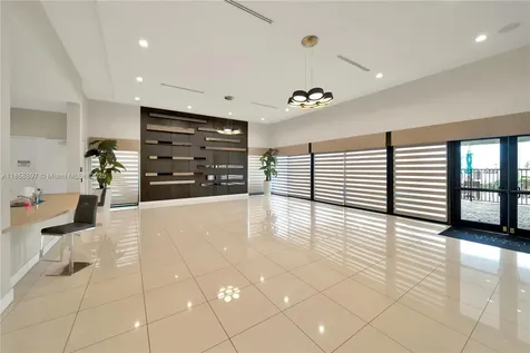 10480 W 33rd Lane Hialeah FL 33018