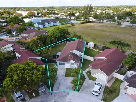 11518 SW 174th Street Miami FL 33157