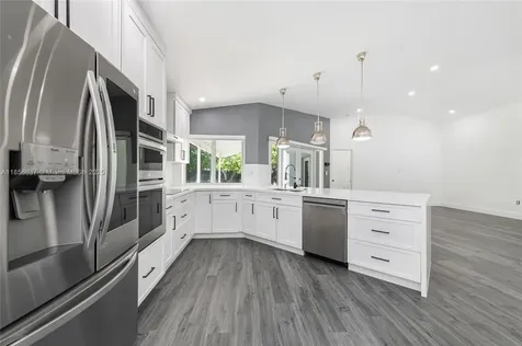 11518 SW 174th Street Miami FL 33157