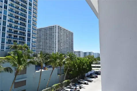 1865 79th Street Causeway North Bay Village FL 33141
