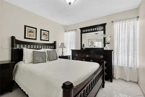 6570 W 2nd Court Hialeah FL 33012