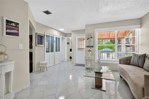 6570 W 2nd Court Hialeah FL 33012