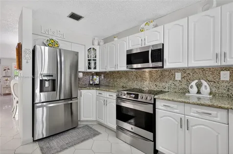 6570 W 2nd Court Hialeah FL 33012