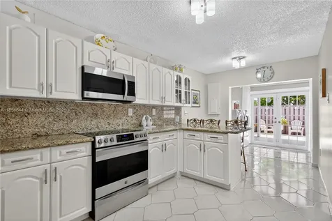 6570 W 2nd Court Hialeah FL 33012