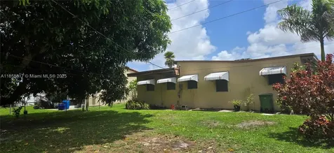 521 E 33rd Street Hialeah FL 33013