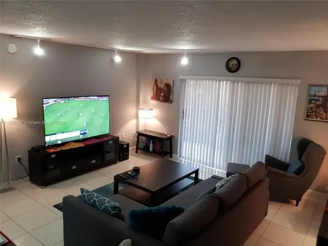 4160 Inverrary Drive Lauderhill FL 33319