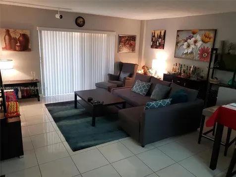 4160 Inverrary Drive Lauderhill FL 33319