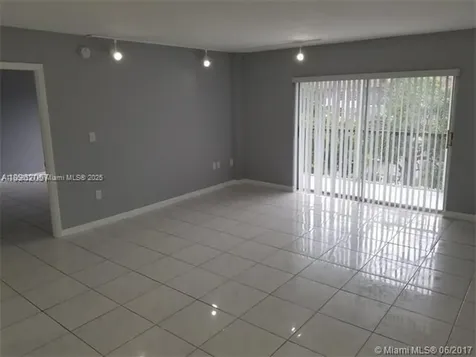 4160 Inverrary Drive Lauderhill FL 33319