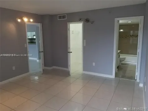 4160 Inverrary Drive Lauderhill FL 33319