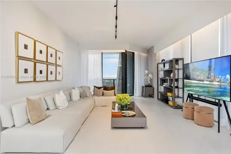 1000 Biscayne Boulevard Miami FL 33132
