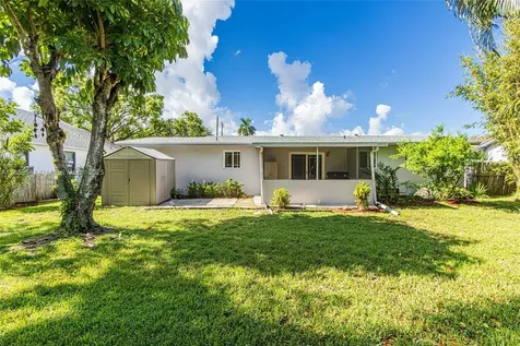 12421 SW 1st Court Plantation FL 33325