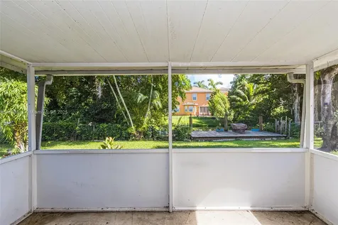 12421 SW 1st Court Plantation FL 33325