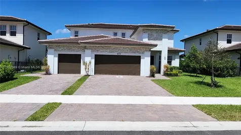 4255 SW 123rd Terrace Davie FL 33330