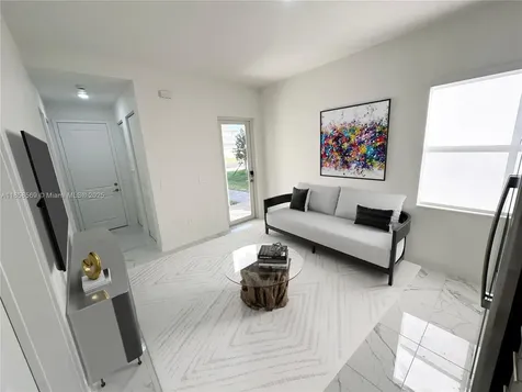 4255 SW 123rd Terrace Davie FL 33330