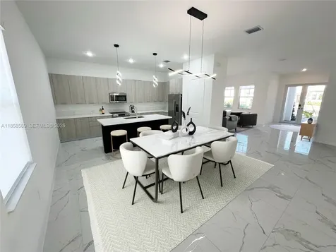 4255 SW 123rd Terrace Davie FL 33330