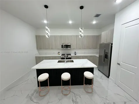 4255 SW 123rd Terrace Davie FL 33330
