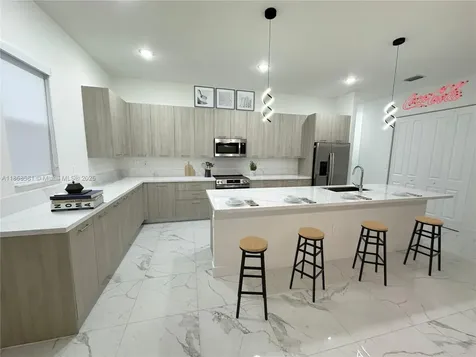 12239 SW 43rd Street Davie FL 33330