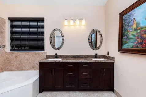 720 Verona Lake Drive Weston FL 33326
