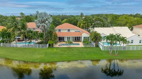 720 Verona Lake Drive Weston FL 33326