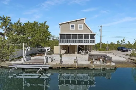 813 Hawksbill Lane Sugarloaf FL 33042