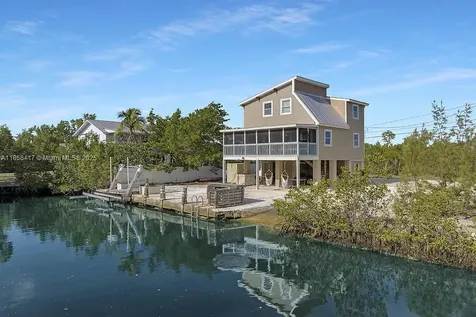 813 Hawksbill Lane Sugarloaf FL 33042