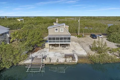 813 Hawksbill Lane Sugarloaf FL 33042