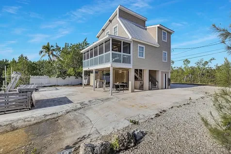 813 Hawksbill Lane Sugarloaf FL 33042
