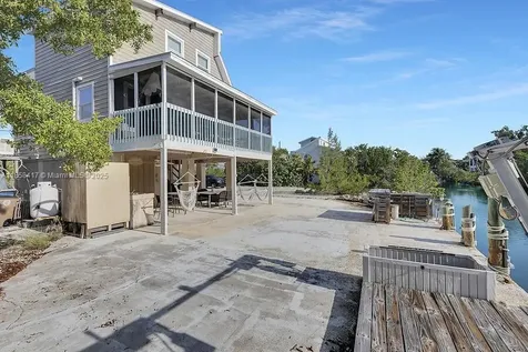 813 Hawksbill Lane Sugarloaf FL 33042