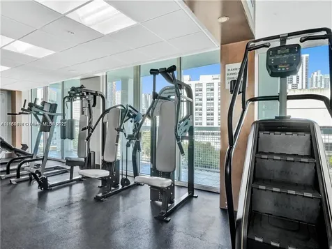 31 SE 5th Street Miami FL 33131