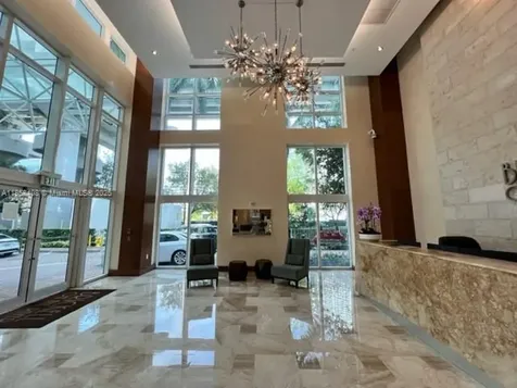 31 SE 5th Street Miami FL 33131