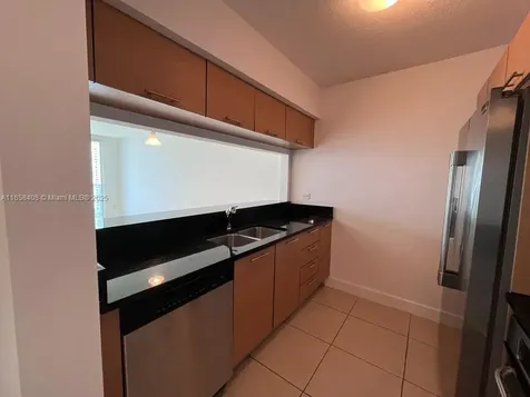 31 SE 5th Street Miami FL 33131